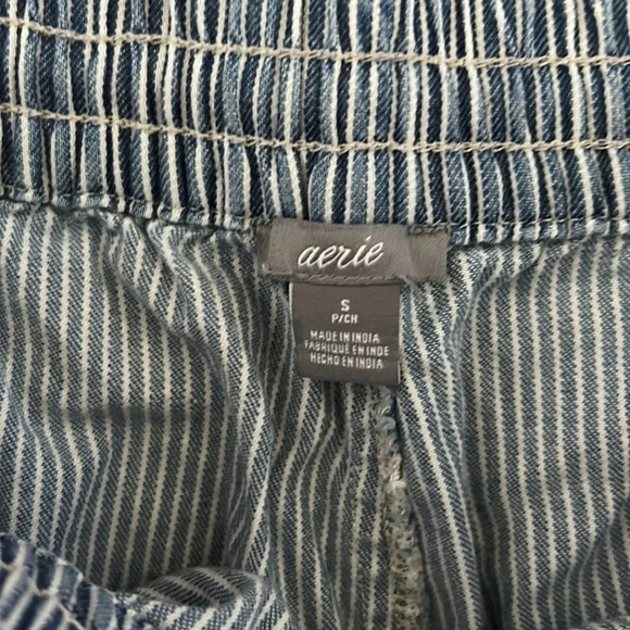 Aerie striped shorts size small blue elastic waist frayed bottom - Picture 2 of 7